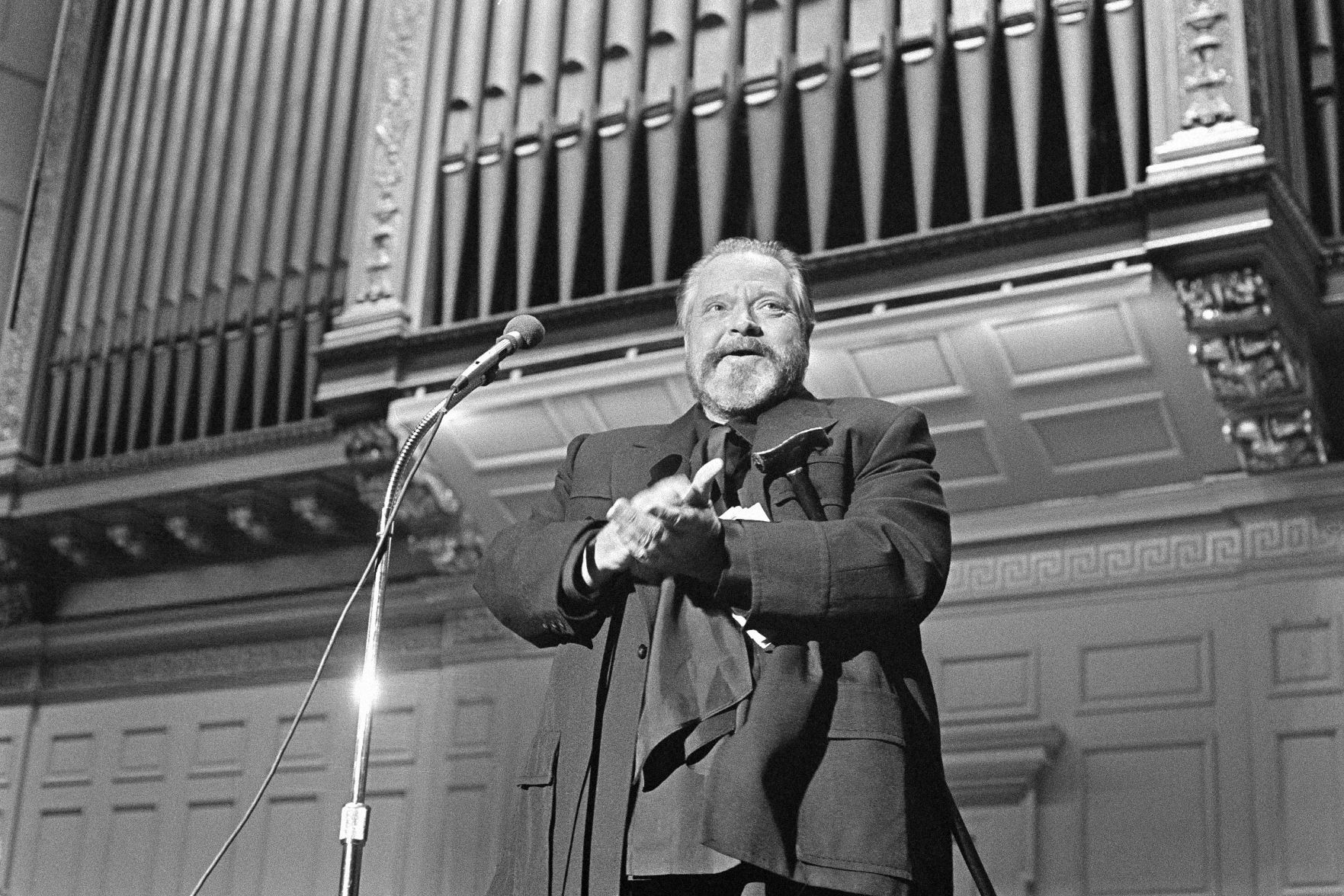 1985: Orson Welles